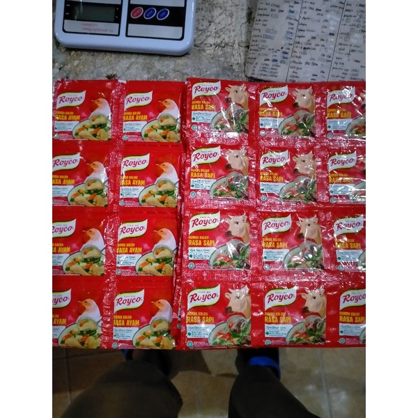 royco sachet isi 12pcs/rt rasa sapi dan ayam.