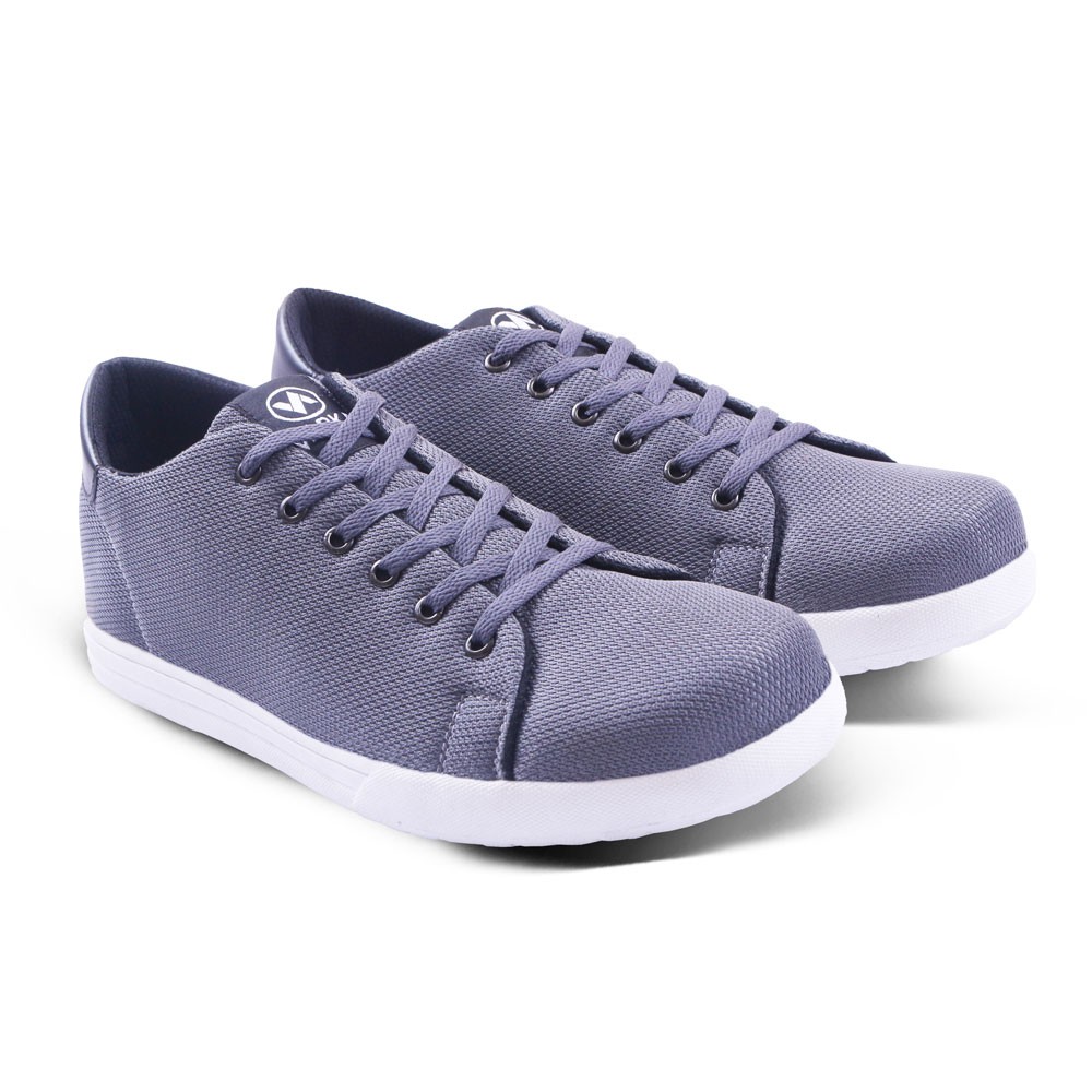 Sepatu Sneakers 052 Sepatu Kets dan Kasual Pria bisa untuk jalan santai sekolah kuliah kerja