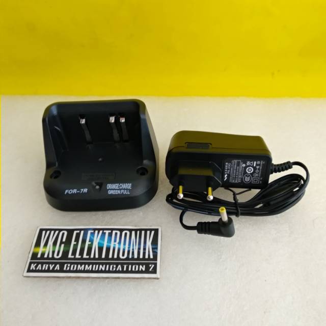 Charger Yaesu VX5 VX6 VX7 R