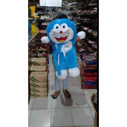 boneka Doraemon tinggi 90cm