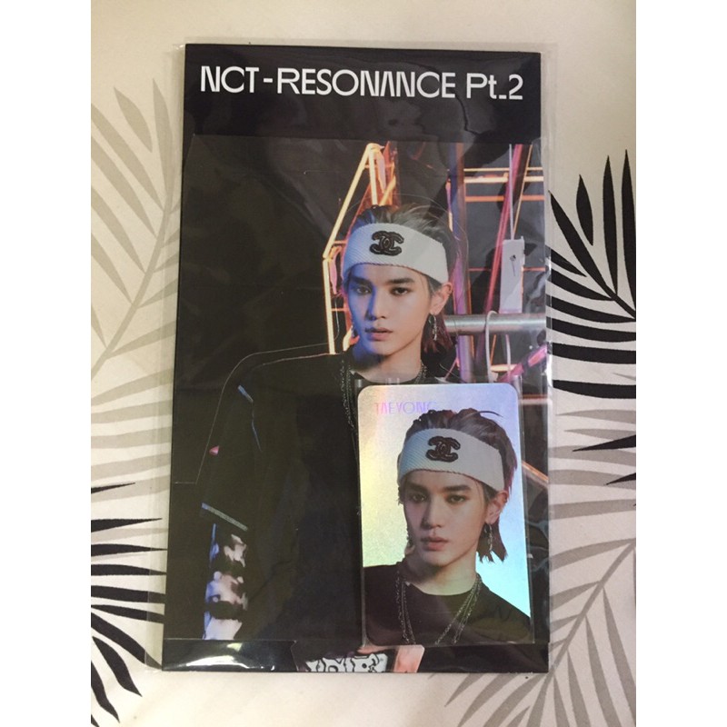 (booked) Holo standee photocard Taeyong Resonance Pt. 2