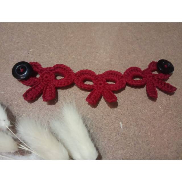 KONEKTOR MASKER rajut motif pita