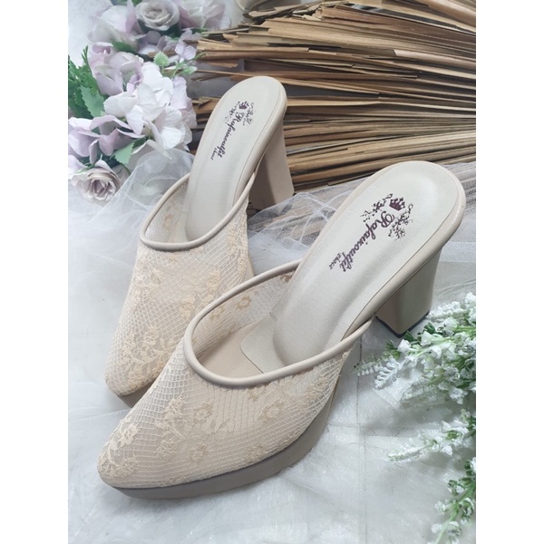 sepatu seyla cream tinggi 9cm hak tahu