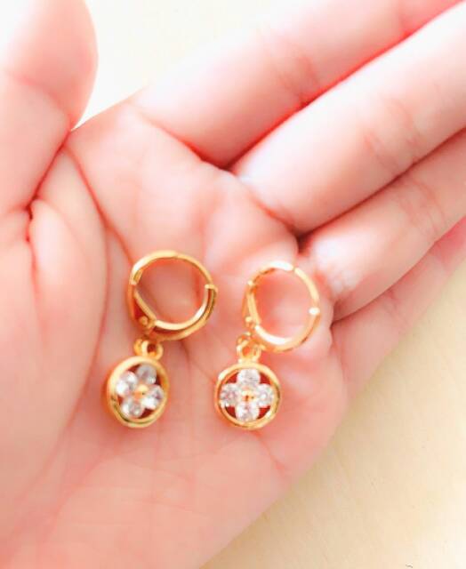 Anting Wanita Model Flower Gold Zuping