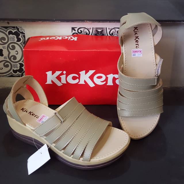 Sandal Wedges Kickers