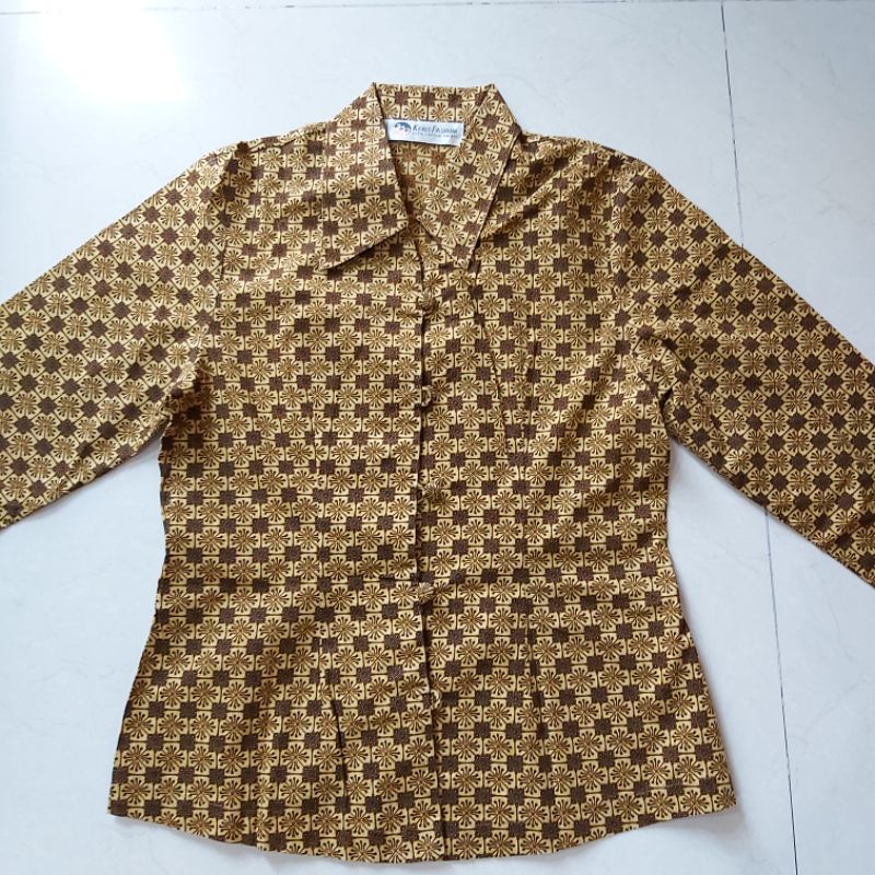 Kemeja wanita lengan panjang batik keris preloved