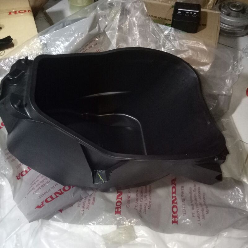 Box bagasi box helm box luggage scoopy Fi esp all new Led k93 Ring 12 donat 2017