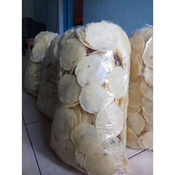

TERMURAAAAHHHH!!!!! LEMPENG/OPAK SINGKONG MURAH!! Lempeng/Opak singkong mentah|| gurih,renyah,enak,nikmat|| 1 bal/1 longsong berat 4kg