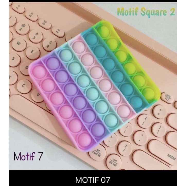 POP IT RAINBOW KEKINIAN MAINAN ANAK KARAKTER RAINBOW VIRAL PUSH POP BUBBLE MAINAN-BENUA DUNIA-Motif 07