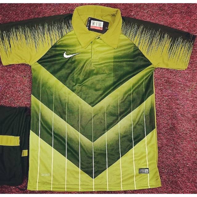 SETELAN JERSEY SERAGAM FUTSAL BOLA KERAH V MOTIF PANAH