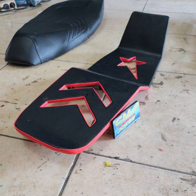 Jok slim ninja r lubang variasi lis