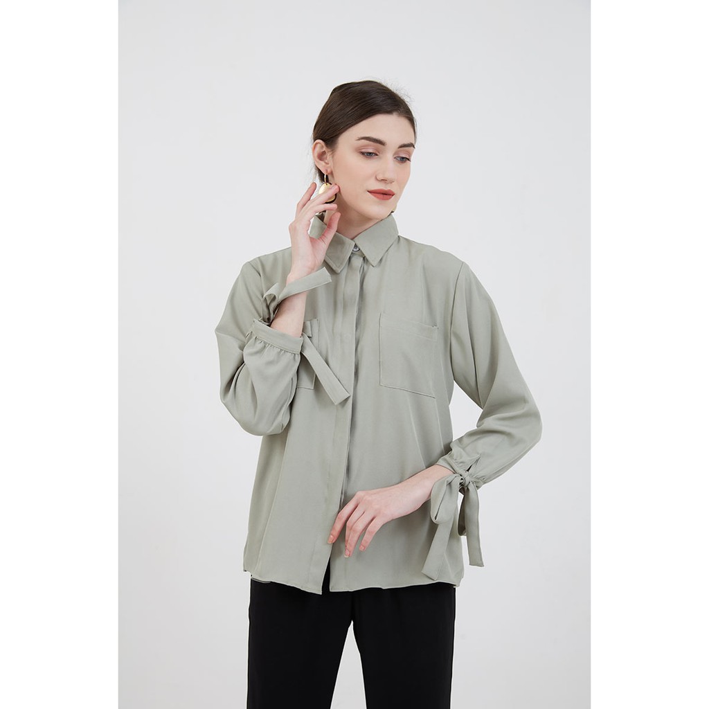 Berrybenka - Atasan Blouse Wanita Sophie Murisha Knotted Blouse-5