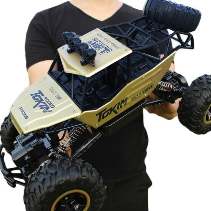 Mobil Remote Control Besar Offroad 4WD Skala 1:12