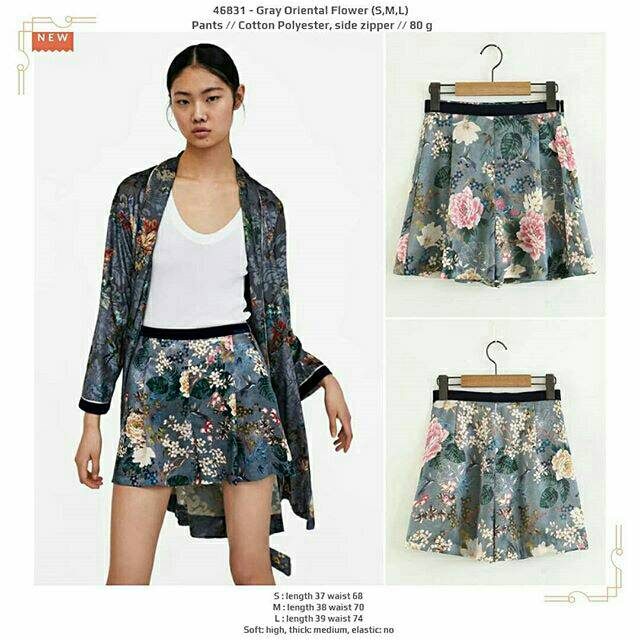 

Gray Oriental Flower