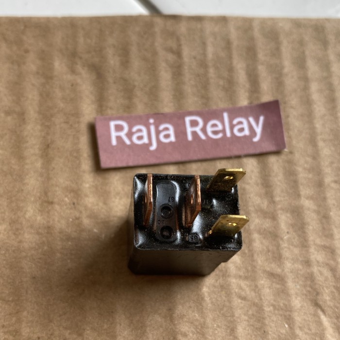 RELAY NAIS 39794 S04-RELAY ASSY POWER KAKI 4 RELAY LAMPU RELAY FAN