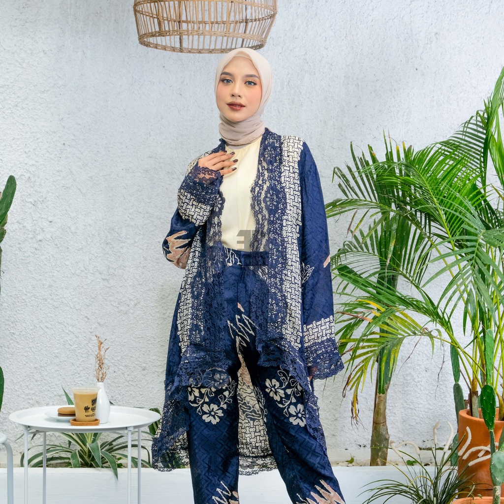 FITTINGROOM11 Set Batik - Aina Set