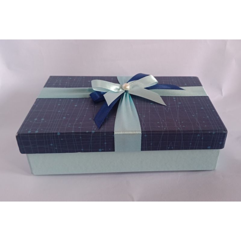 

giftbox / kotak kado / box novel / kotak hampers 12x19x5cm