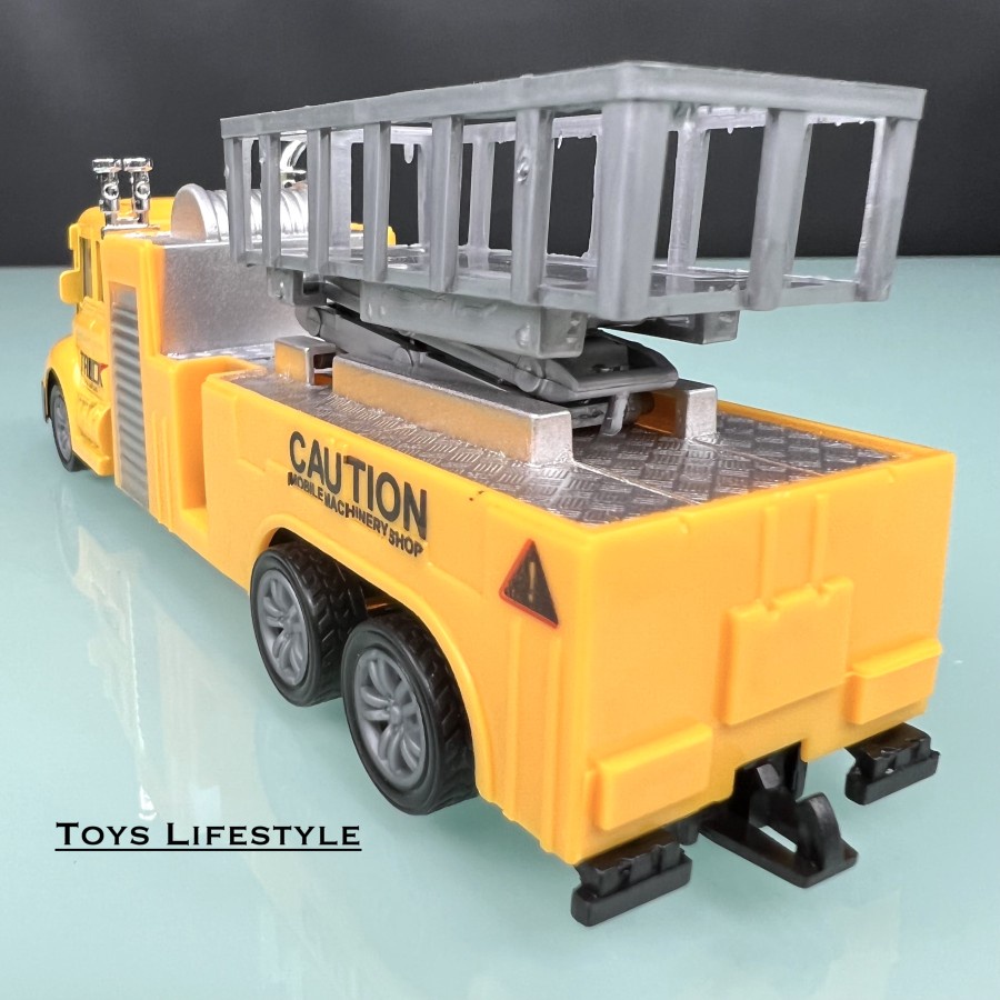 Mainan Mobil Truk Penyelamat / Truck Rescue Skala 1:50