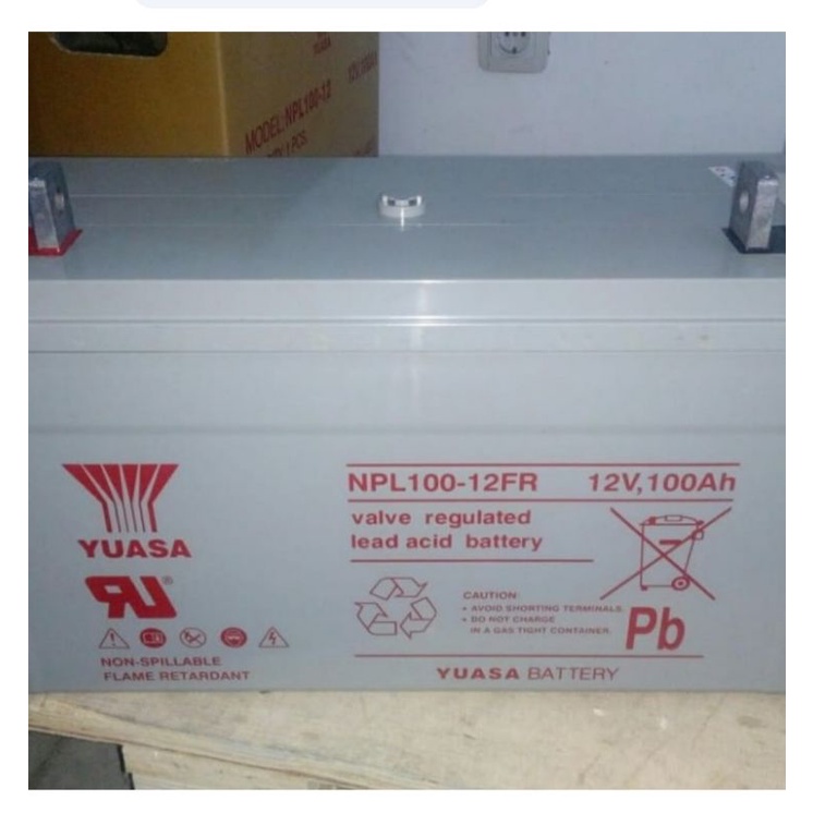 ACCU/ AKI  YUASA 12V 100 AH