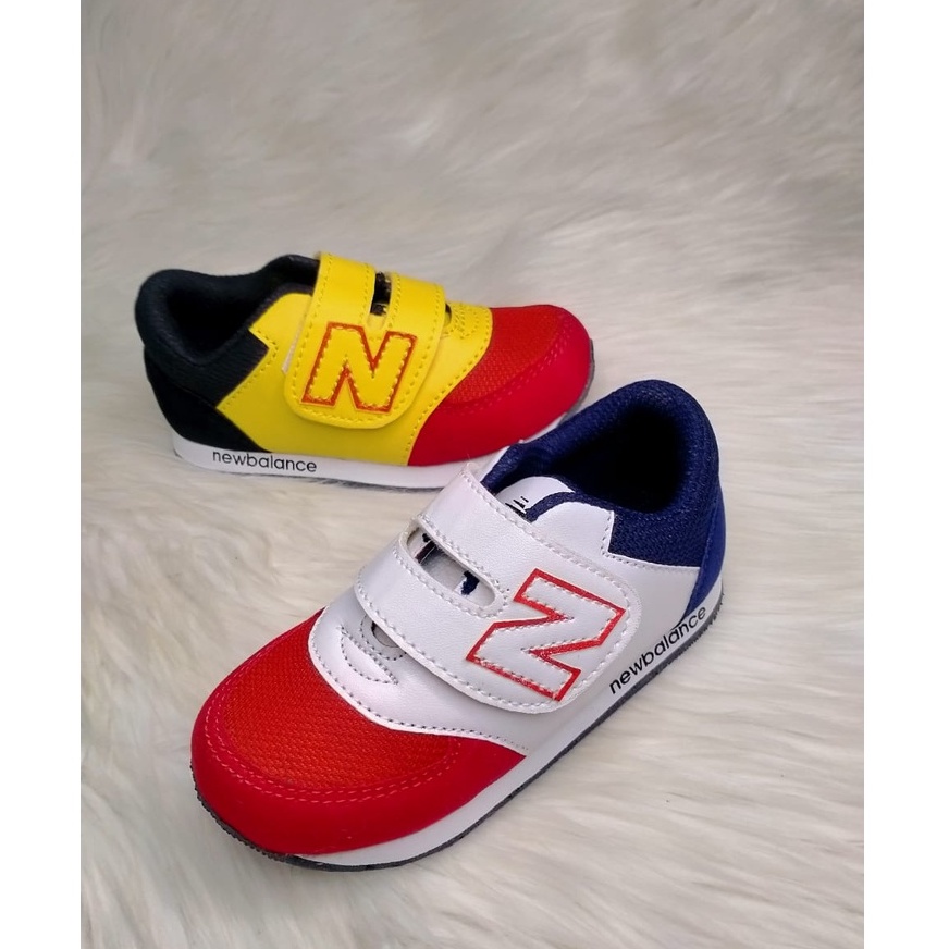 sepatu sneaker anak laki-laki dan perempuan terlaris