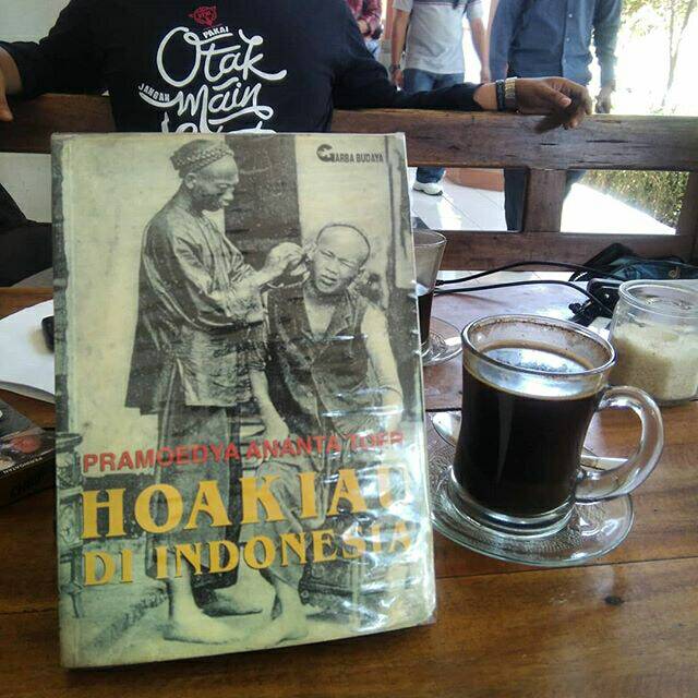 Hoakiau Di Indonesia - Pramoedya Ananta Toer