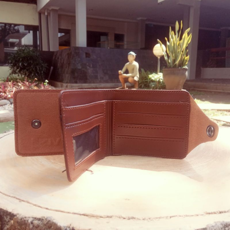 Dompet Pria Kulit Sintetis Levi's 501  Murah Model Kancing-5