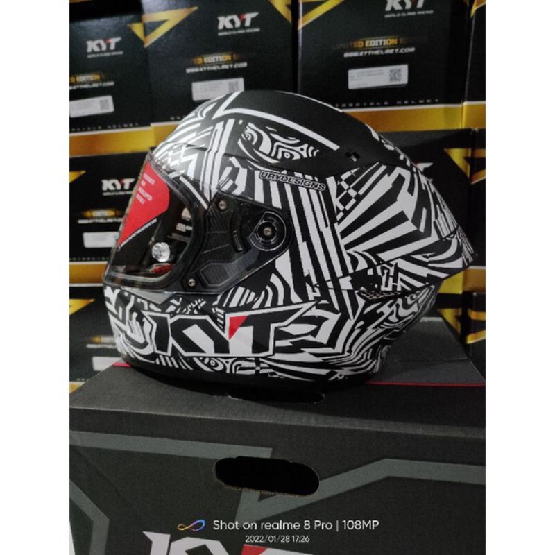 HELM KYT TT COURSE ESPARGARO WINTER TEST 2020