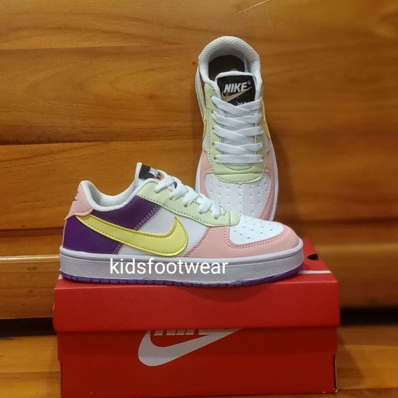 sepatu anak perempuan sepatu sekolah anak perempuan sepatu sneaker anak sepatu ketz anak sepatu jalan anak sepatu sport anak