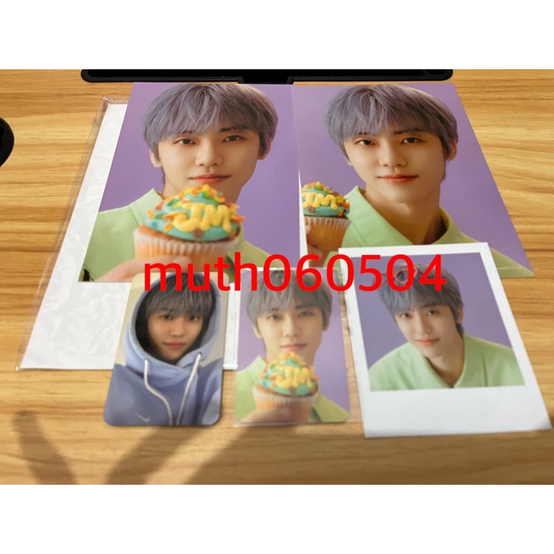BOOKED Jaemin Photopack Season Greetings 2021 SG21 PC JAEMIN HOODIE