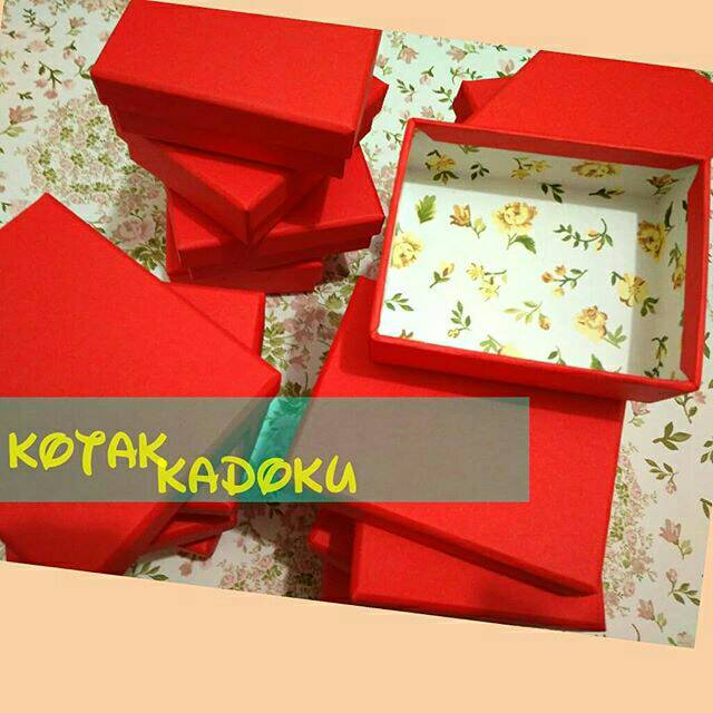 

GIFTBOX PROMO UK.9X7X3/ kotak kado Uk.9x7x3/ kotak seserahan/ kotak kado murah