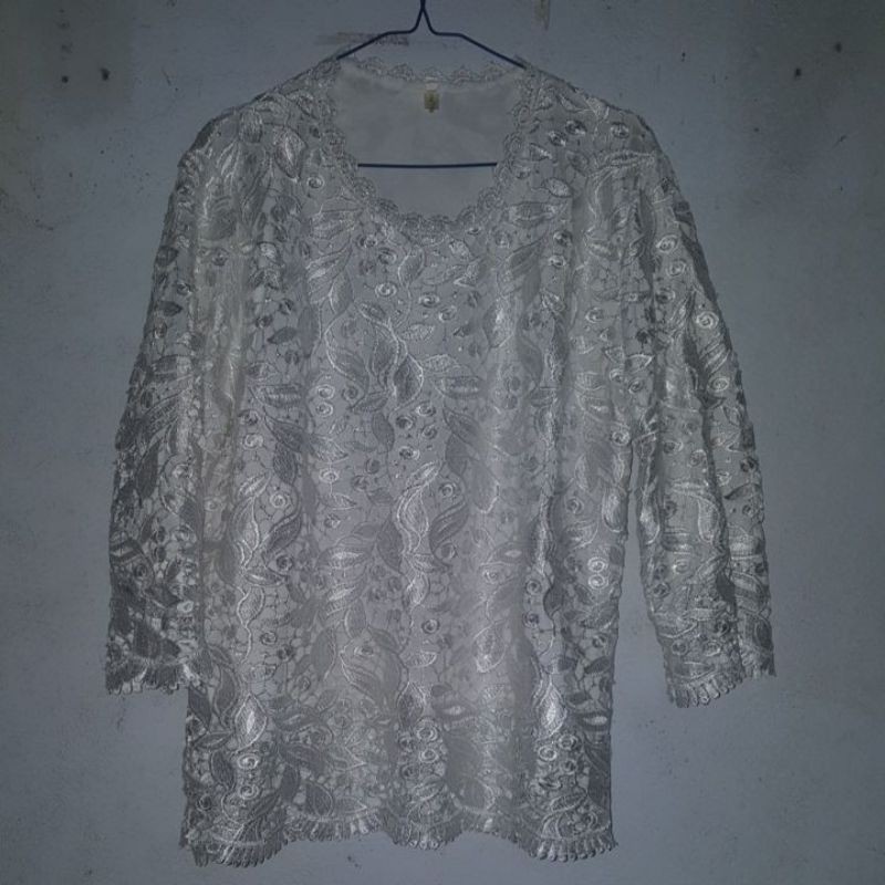 blouse brokat putih big size