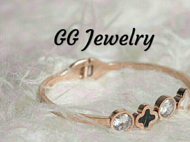 GG Gelang Titanium Premium Gold Plated 18K Daun Keberuntungan LV # GL-133