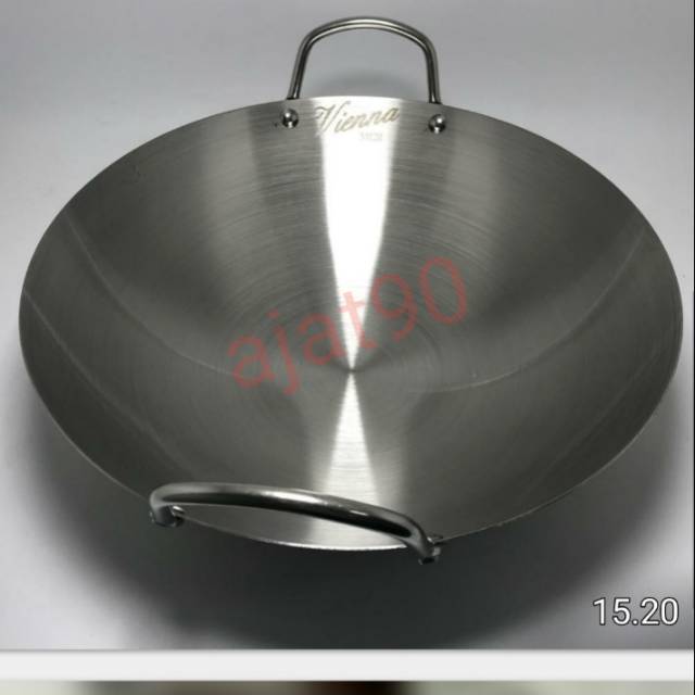 penggorengan kuali baja