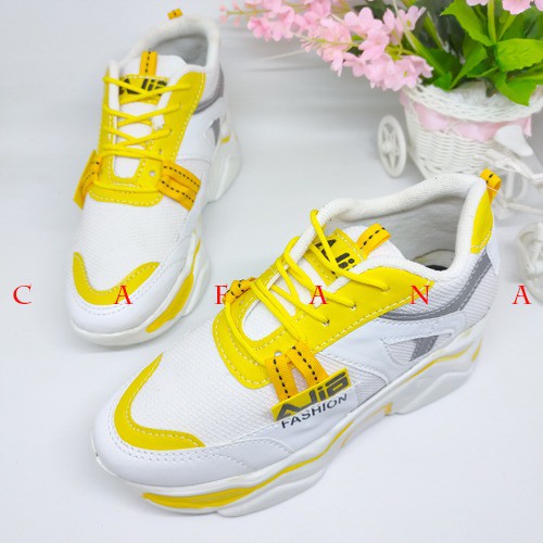 Sepatu Sneakers Wanita Nafa SDS348