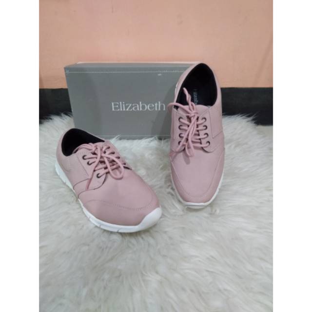 Sepatu Elizabeth