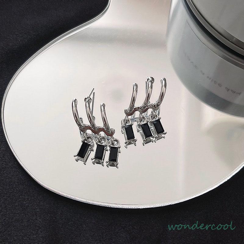 Anting Pejantan Zirkon Gelap Wanita Manis Keren Gaya Niche Design Personality Earrings-Won