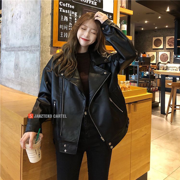 JNK x NYC - Jaket Kulit Oversize Leather Jacket Women Wanita Korean Jumbo Oversized Crop Asli Garut Original Premium Import Distro Korean Style Rock N Roll 100% Cewek Kekinian Besar Tebal Button Terbaru 2023 Classic Vintage Casual Warna Hitam Ukuran M-XXL