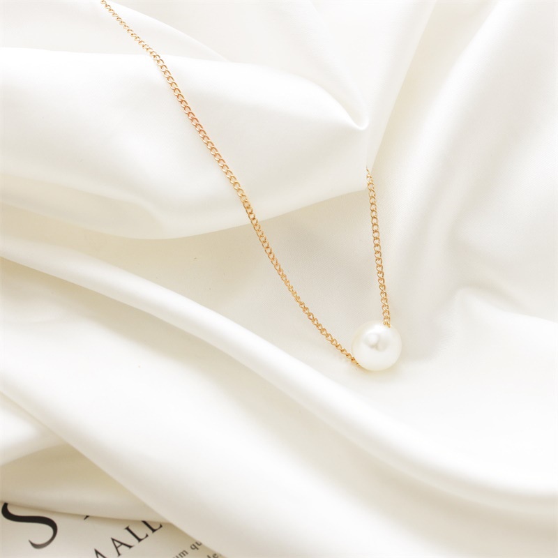 Simple pearl ball short Korean version of simple accessories clothing clavicle chain 210807