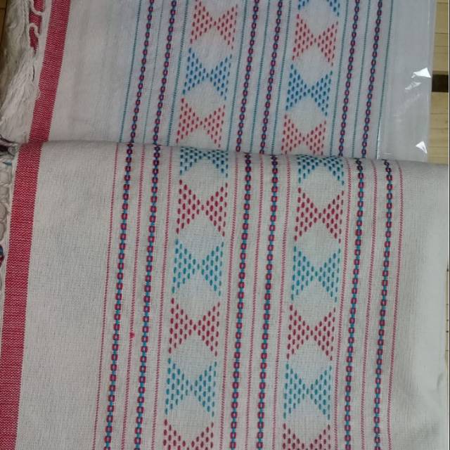 

Motip adumancung ukuran 1×2 .cm .