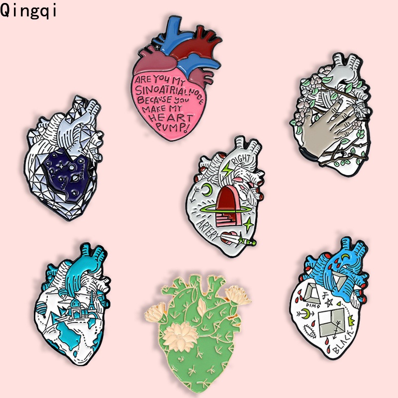 Bros Pin Enamel Bentuk Kartun Kastil Glacier Untuk Aksesoris Pakaian