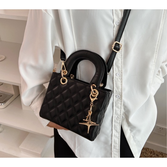 TAS SELEMPANG WANITA OIKO JIAN HAND BAG