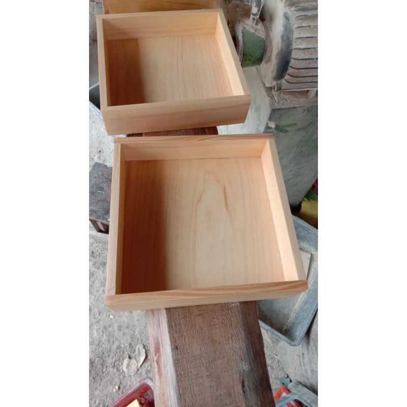 Baki Kayu / Tray Kayu / Nampan Kayu ukuran 20 x 20 x 5 Cm