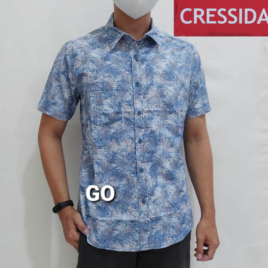 BB CRESSIDA KEMEJA PRIA SLIMFIT Kemeja Denim Pendek