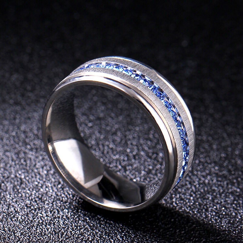 Cincin Sapphire Bahan Stainless Steel Antioksidan Gaya Punk Hipster Untuk Pria