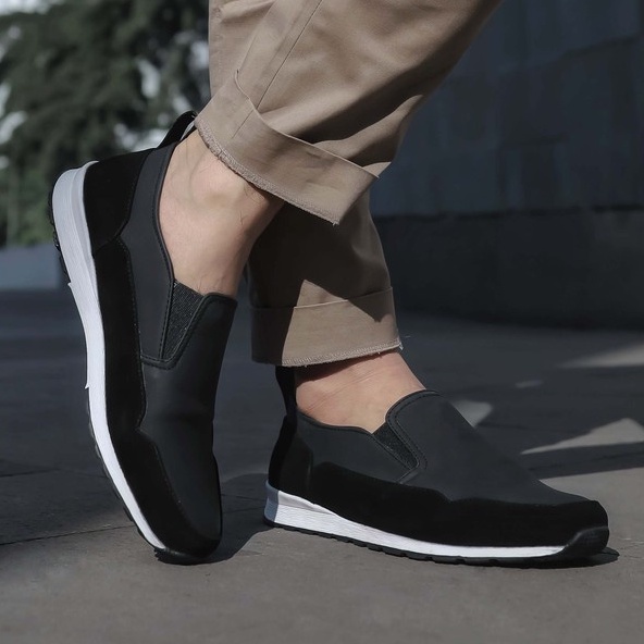 POLITE BLACK |ManNeedMe x Reyl| Sepatu Sneakers Pria Casual Slip On ORIGINAL