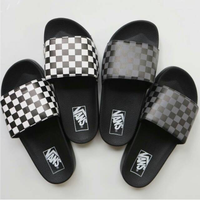 sandal slip on vans