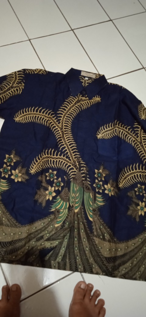 Batik Myrna - Kemeja Batik Atasan Pria Lengan Panjang Merak Dongker