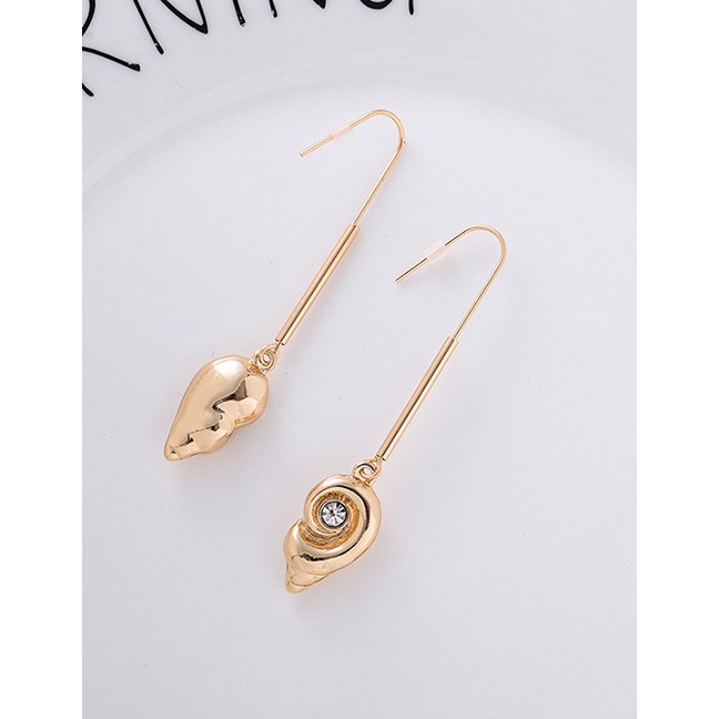 LRC Anting Gantung Fashion Gold Small Alloy Earrings F69833