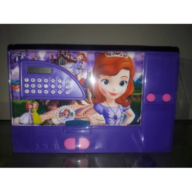 

kotak pensil karakter