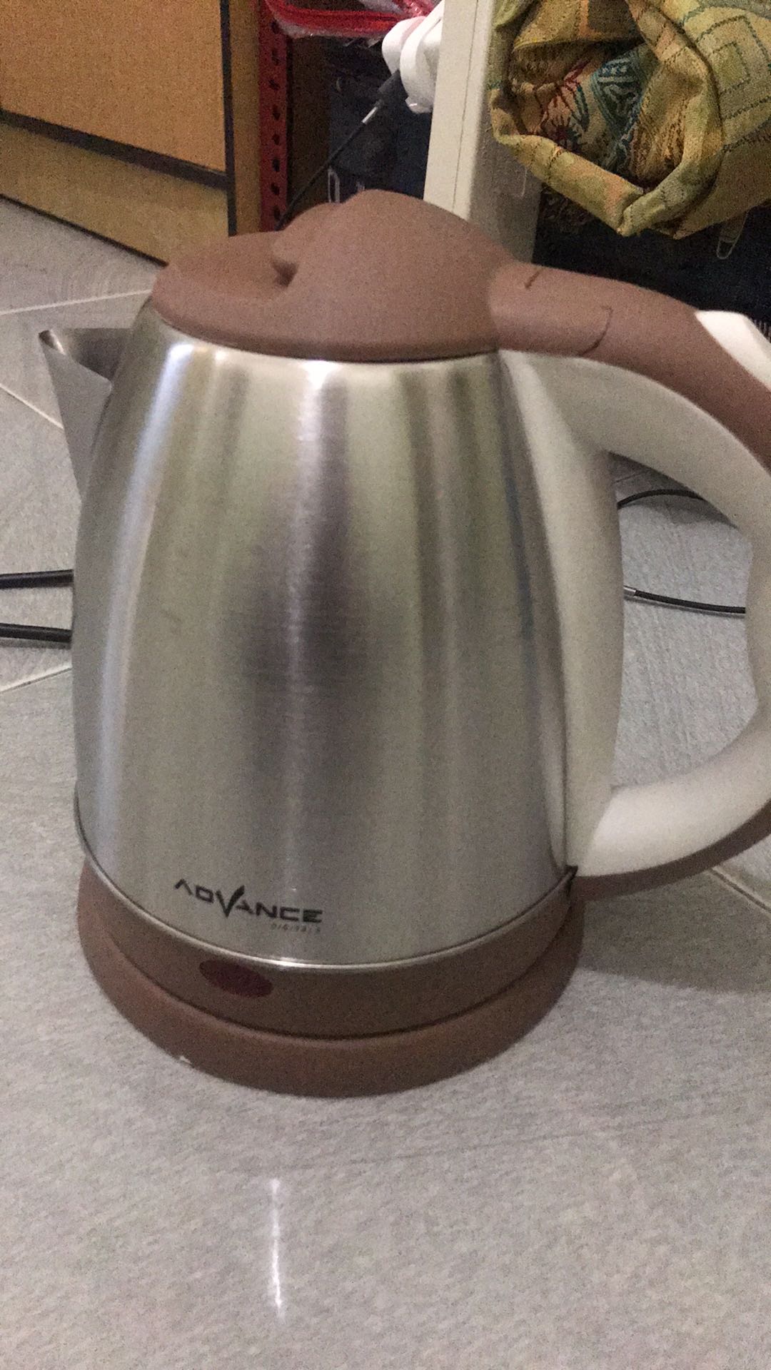 Kettle Listrik Teko Listrik Advance Ak 151 Ak151 Kapasitas 1,5 Liter